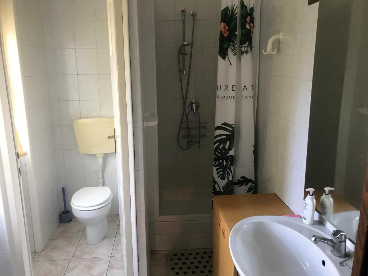 B&B " Guzzi - Inn " Mandello del Lario Exteriör bild