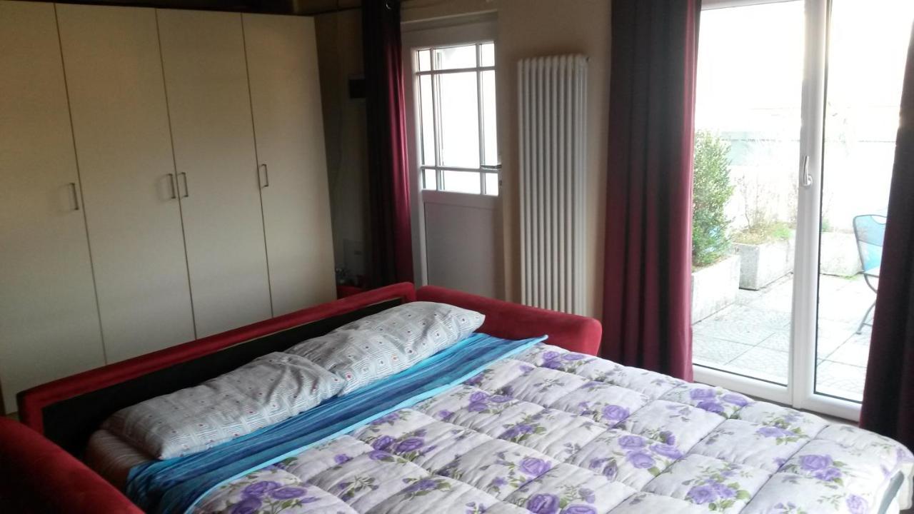 B&B " Guzzi - Inn " Mandello del Lario Exteriör bild
